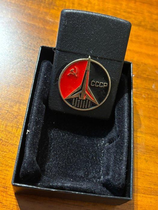 Zippo - Rare Zippo 2009 - Zonder Minimumprijs - Zakaansteker, Verzamelen, Rookartikelen, Aanstekers en Luciferdoosjes