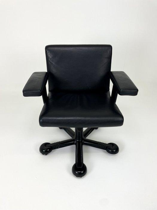 Molteni - Afra Scarpa, Tobia Scarpa - Fauteuil - Mix -, Antiek en Kunst, Antiek | Meubels | Stoelen en Sofa's