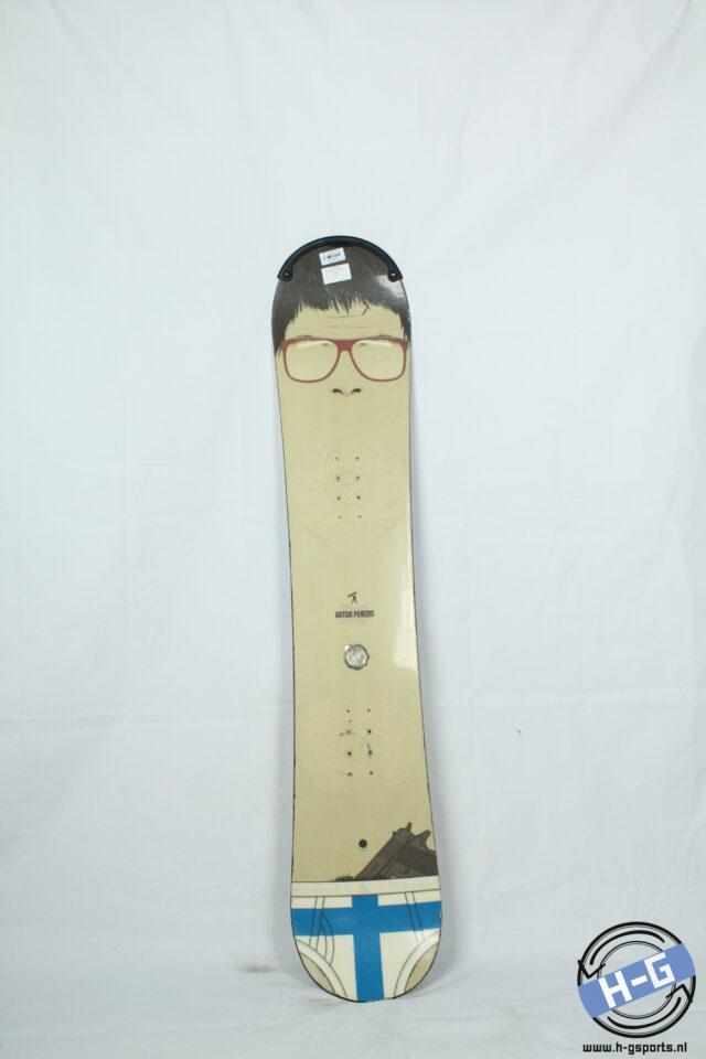 Refurbished - Snowboard - NDK Anttin powers - 152, Sport en Fitness, Snowboarden, Board, Gebruikt, Ophalen of Verzenden