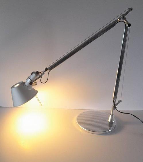 Artemide - Michele De Lucchi et Giancarlo Fassina -, Antiek en Kunst, Antiek | Verlichting