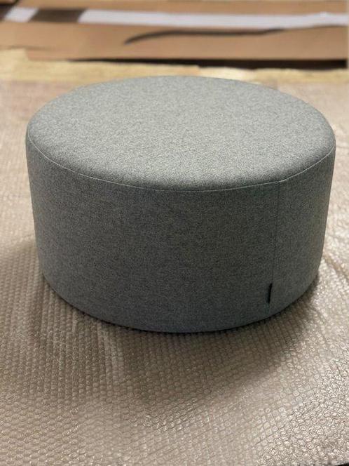 noo.ma | Folk Pouf - niedrig | Sitzplätze | Grau (Wolle) |, Antiek en Kunst, Kunst | Designobjecten