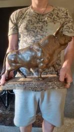 Sculpture, Stier - 33 cm - Bronze patiné, Antiek en Kunst
