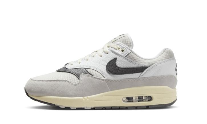 Nike Air Max 1 Light Bone Iron Grey - Maat 42 EU, Vêtements | Hommes, Chaussures, Enlèvement ou Envoi