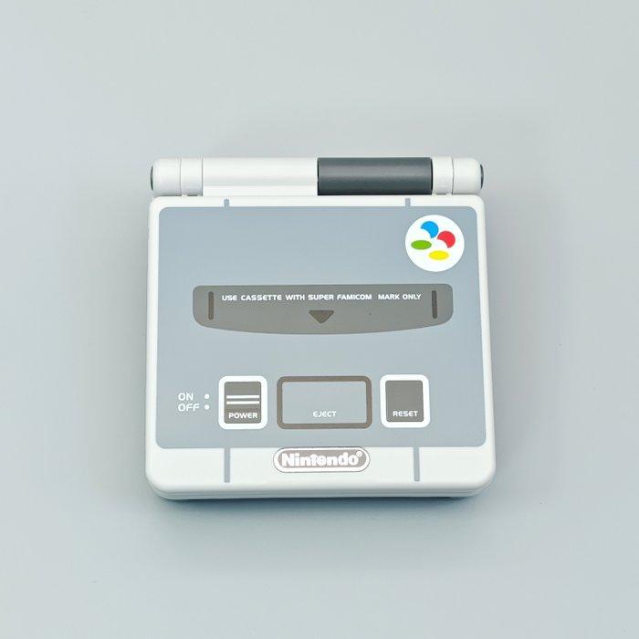 Nintendo - Gameboy Advance SP - Super Famicom / SNES Style, Consoles de jeu & Jeux vidéo, Consoles de jeu | Accessoires Autre