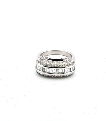 Ring - 18 karaat Witgoud - 3.72ct. tw. Diamant (Natuurlijk)
