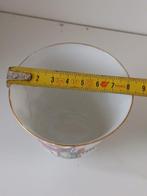 fam rose - Set theekopjes (2) - theekop nummer 2 - Biscuit, Antiek en Kunst