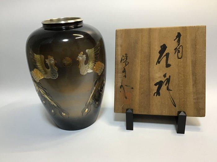 Japanse Karakane bronzen vaas - imperiaal chrysant- en, Antiek en Kunst, Antiek | Overige Antiek