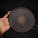 Oud-Grieks Aardewerk Kylix. 26,5 cm lang. 4e eeuw v.Chr.