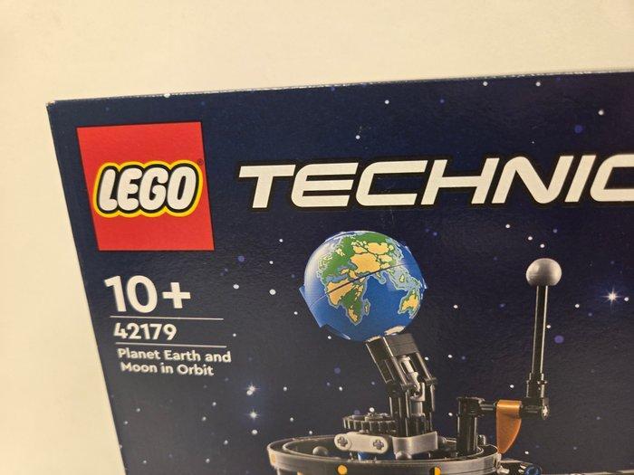 Lego Set - 42179 - Technic - Planeet Aarde en Maan in Orbit, Kinderen en Baby's, Speelgoed | Duplo en Lego