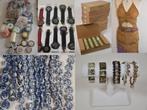 Veiling van partijen vintage kralen en hobbymaterialen, Nieuw