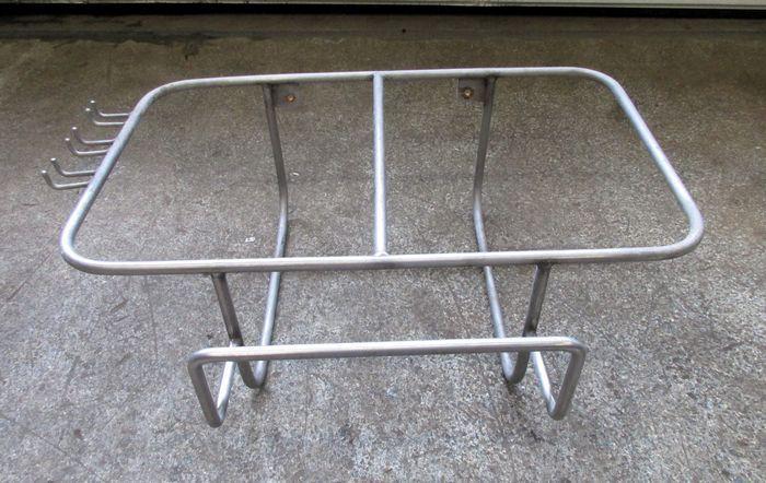 RVS Wand schap, wandrek, Ophang schap met 6 haken B69,5 x, Zakelijke goederen, Kantoor en Winkelinrichting | Magazijn, Stelling en Opslag