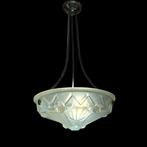 EJG - Jean Gauthier - Lampe à suspendre - Lustre opalescent