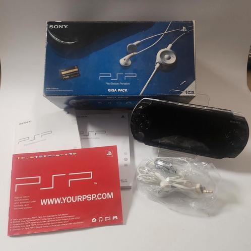 Playstation Portable (PSP-1004) Boxed, Consoles de jeu & Jeux vidéo, Consoles de jeu | Sony Portables | Accessoires, Enlèvement ou Envoi