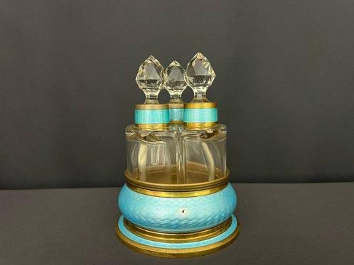 Bouteille de parfum - Cristal, Émail, Laiton - Émail bleu, Antiek en Kunst, Antiek | Meubels | Stoelen en Sofa's