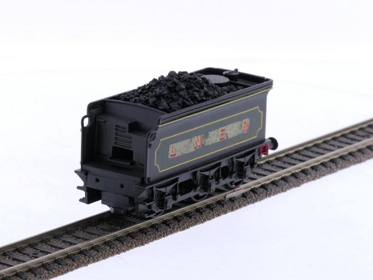 Schaal 00 DJH Models LTD No. 145 tender van de LNER #P330, Hobby en Vrije tijd, Modeltreinen | Overige schalen, Gelijkstroom, Analoog