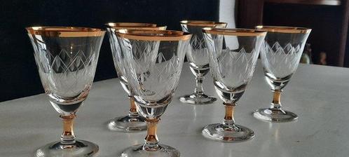 Cristal - Drinkglas (6) - wit wijn glazen rond goud - Glas,, Antiek en Kunst, Antiek | Meubels | Tafels