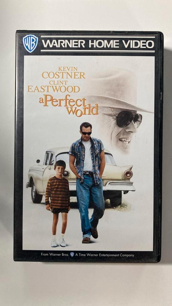 A PERFECT WORLD (VHS), Cd's en Dvd's, VHS | Film, Gebruikt
