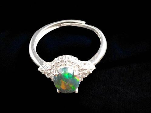 Zonder Minimumprijs - Ring Zilver - 0.90ct. tw. Opaal, Handtassen en Accessoires, Ringen