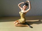 Beeldje - POSEREND PIN - UP GIRL - Polystone