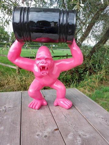 Statue, garden statue 65 cm high gorilla with barrel - 44 cm