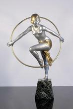 sculptuur, danseuse au cerceau - 36 cm - Marmer,