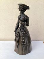 Tafelbel - Beeldje - Vrouw in historische kleding - Brons