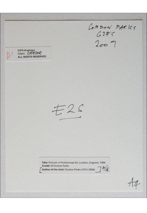 Gordon Parks - Portrait of Muhammad Ali, London, England,, Antiquités & Art, Art | Objets design