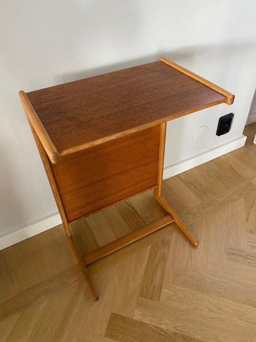 Nordiska Kompaniet - Yngvar Sandström - Bijzettafel - Nikko, Antiek en Kunst, Antiek | Meubels | Stoelen en Sofa's