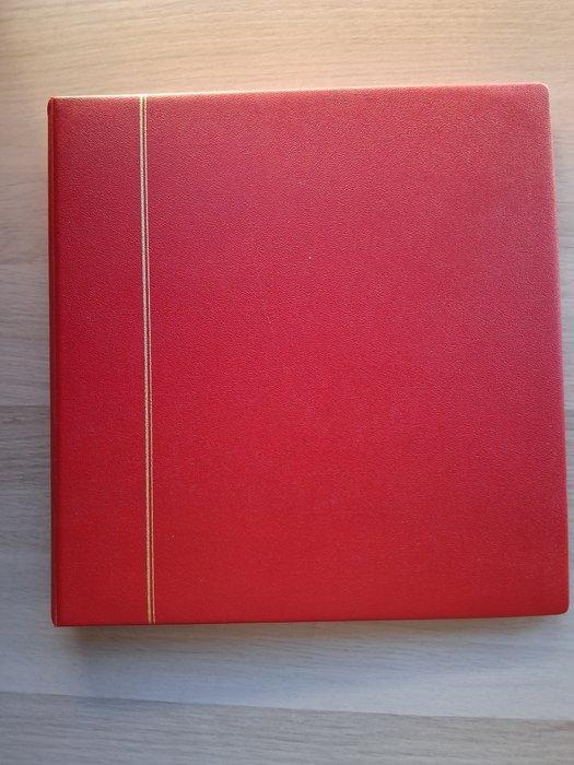 Accessoires - Accessoires. 3 SAFE-albums met in totaal 88, Postzegels en Munten, Postzegels | Europa | Spanje