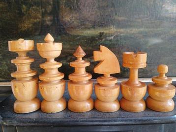 Schaakspel - French Recency carved wood complete chess -