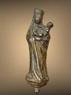 Middeleeuwen, kruisvaardersperiode Brons beeld van de Maagd