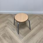 Tweedehands schoolkruk, zithoogte 39 cm, , beuken - grijs, Huis en Inrichting, Barkrukken, Gebruikt, Hout