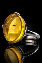 Barnsteen - Museum Quality BALTIC AMBER Ring – PARASITIC