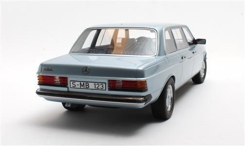Cult-Scale Models 1:18 - Modelauto - Mercedes-Benz W123 Long, Hobby en Vrije tijd, Modelauto's | 1:5 tot 1:12