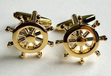 Magnifiques boutons de manchette en or laminé en forme de