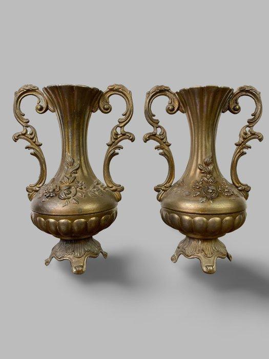 Vaas - Gietijzer - Hoogte: 22 cm, Antiek en Kunst, Antiek | Overige Antiek