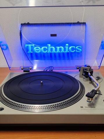 Technics - SL-1500 Platenspeler beschikbaar voor biedingen