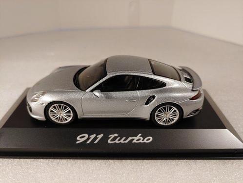 Minichamps 1:43 - 1 - Voiture de sport miniature - Porsche, Hobby & Loisirs créatifs, Voitures miniatures | 1:5 à 1:12
