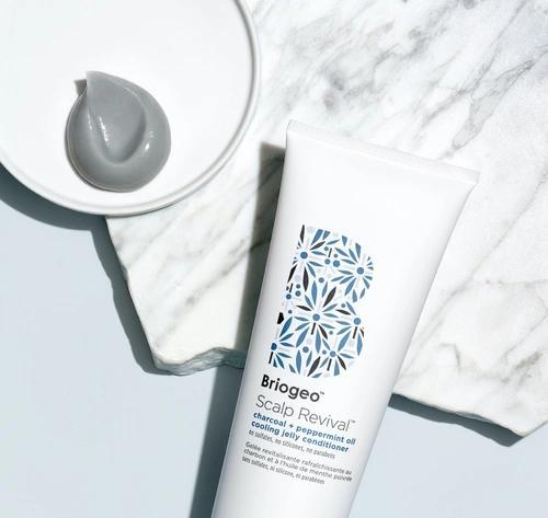 Briogeo Scalp Revival™ Charcoal + Peppermint Oil Cooling.., Handtassen en Accessoires, Uiterlijk | Haarverzorging, Nieuw, Verzenden