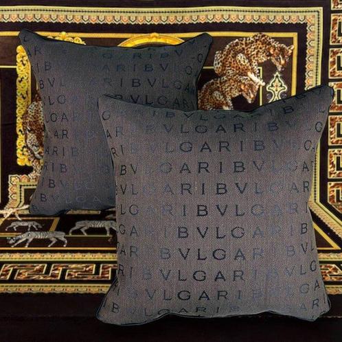 Bulgari - Nouvel ensemble de deux - Coussin, Antiek en Kunst, Antiek | Tapijten, Tafelkleden en Textiel