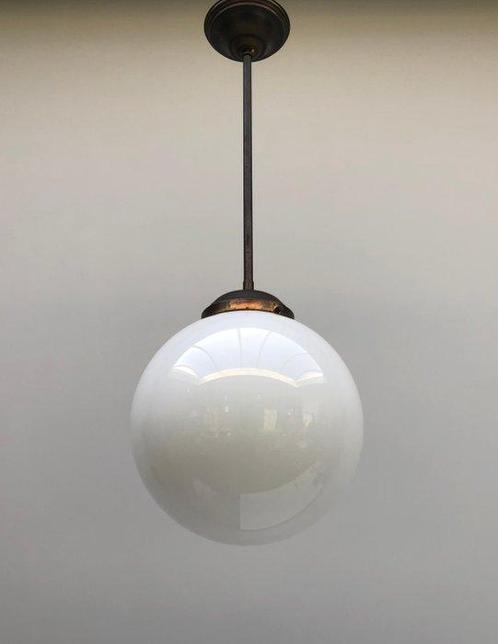 Plafondlamp - Opaline glas, Antiek en Kunst, Curiosa en Brocante