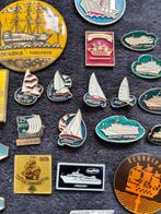 Insigne A thematic collection of vintage badges from the