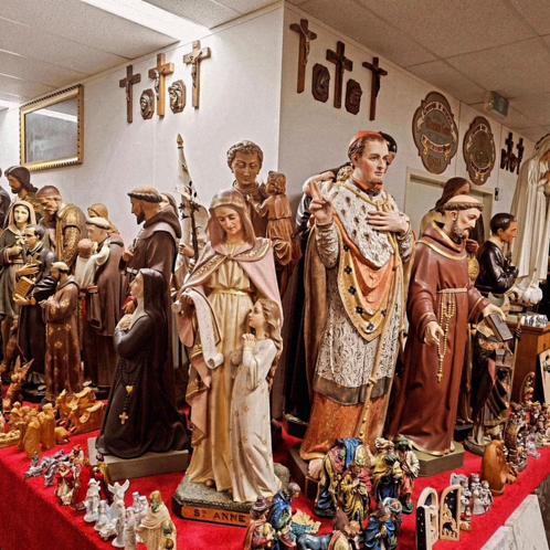 Ieder weekend 800 m2 devotionalia en kerkkunst te koop, Antiek en Kunst, Antiek | Religieuze voorwerpen