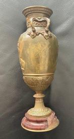 Léon boucher - Vase - Bronze patiné, Antiek en Kunst