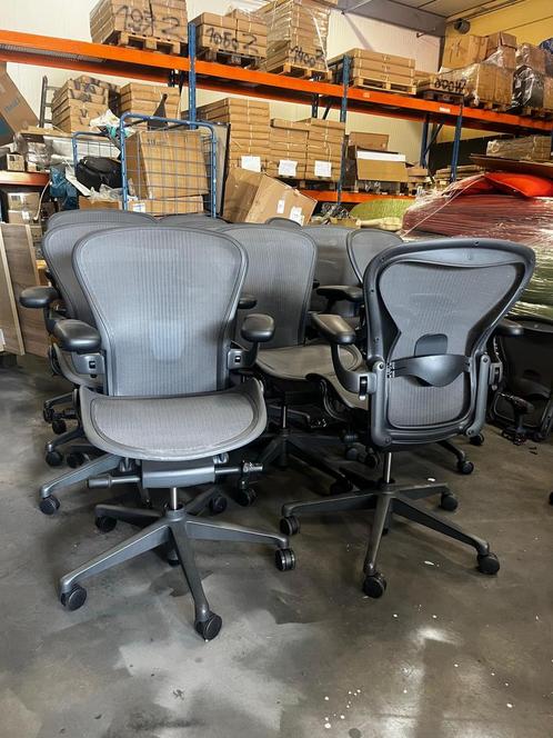 Herman Miller Aeron Remastered refurbished - grote voorraad, Huis en Inrichting, Bureaustoelen, Bureaustoel, Zwart, Zo goed als nieuw