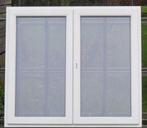 pvc raam , chassis ,venster 150 x 135 wit / zwartgrijs 7021, Doe-het-zelf en Bouw, 75 tot 150 cm, Kunststof, Raamkozijn, Nieuw