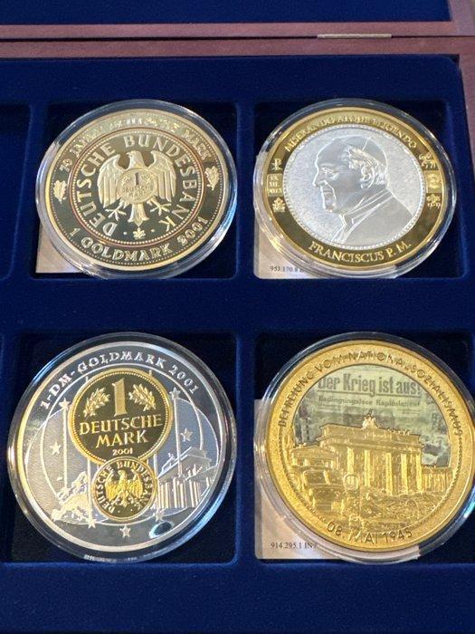 Wereld. Medal ND Giganten Set Deutsche Mark, Papst, Postzegels en Munten, Munten | Europa | Niet-Euromunten