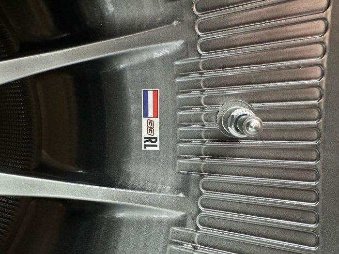 Wiel compleet met band - Red Bull - 2021 tyre complete on, Verzamelen, Automerken, Motoren en Formule 1