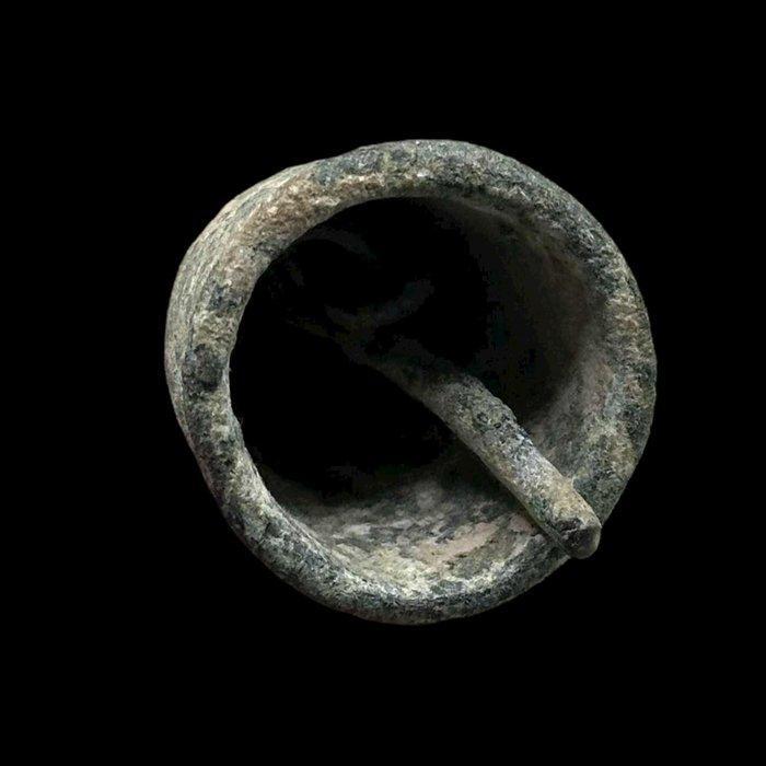 Vroeg-middeleeuws Brons Bel hanger (Zonder Minimumprijs), Antiek en Kunst, Antiek | Overige Antiek