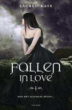 Fallen in love / Fallen 9789000307043 Lauren Kate, Boeken, Verzenden, Gelezen, Lauren Kate